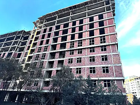 Satılır 1 otaqlı mənzil 69 m²