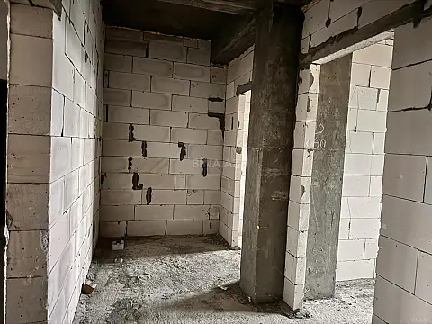 Satılır 1 otaqlı mənzil 69 m²