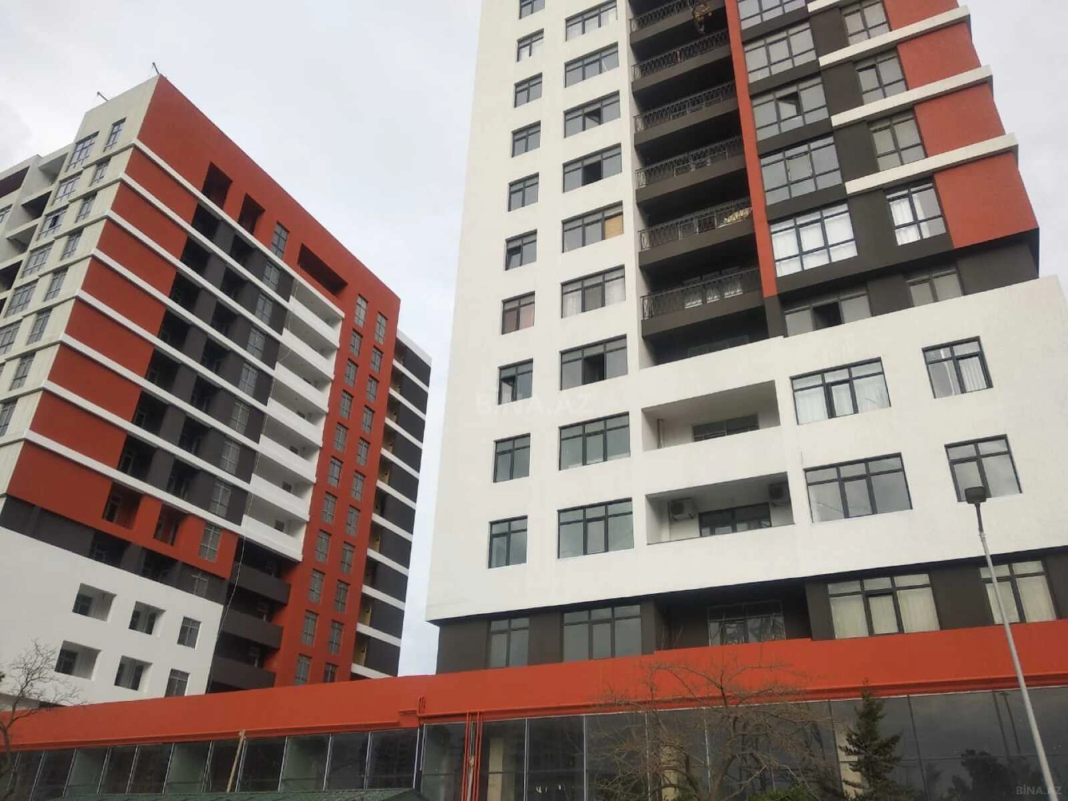 Satılır 3 otaqlı mənzil 84 m²