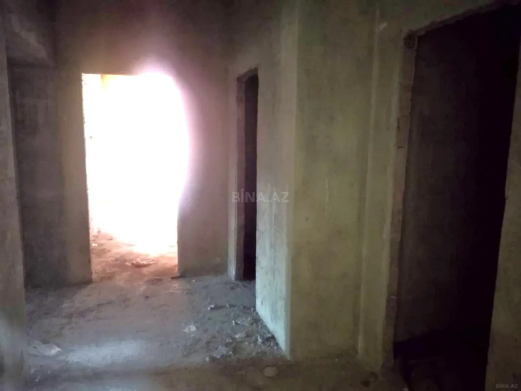 Satılır 3 otaqlı mənzil 114 m²