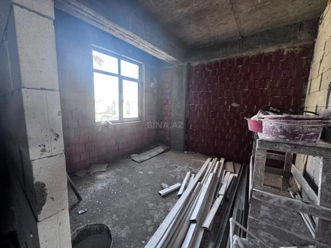 Satılır 3 otaqlı mənzil 114 m²