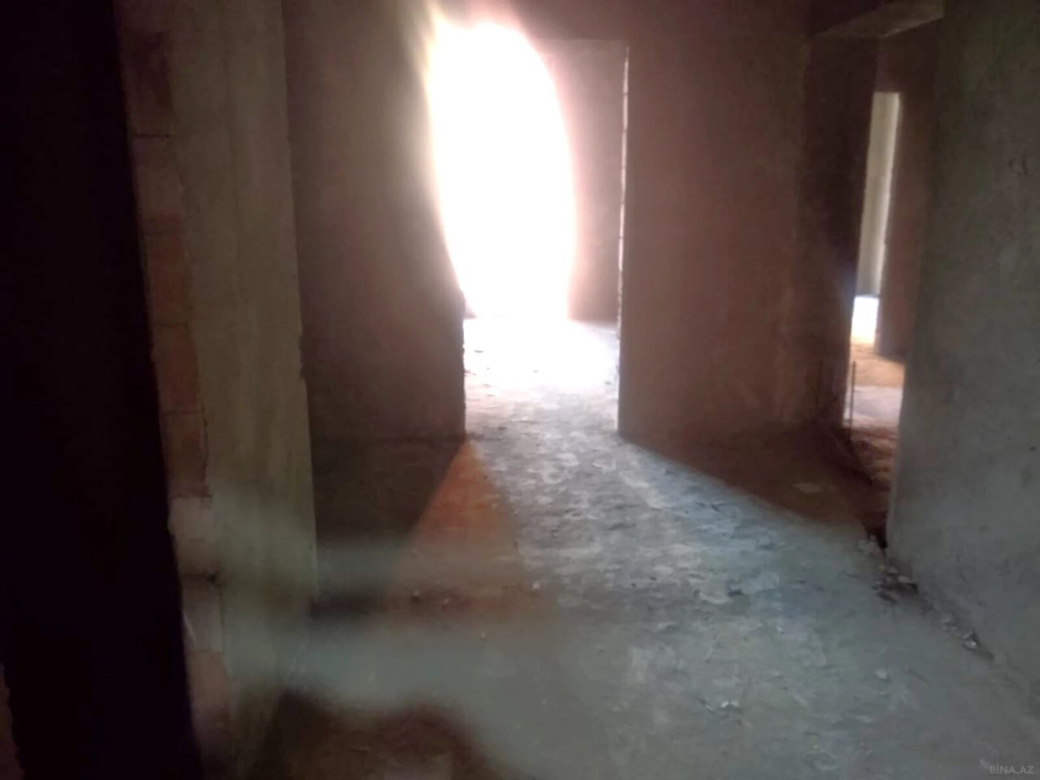 Satılır 3 otaqlı mənzil 114 m²