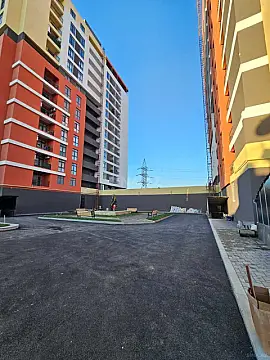 Satılır 3 otaqlı mənzil 114 m²