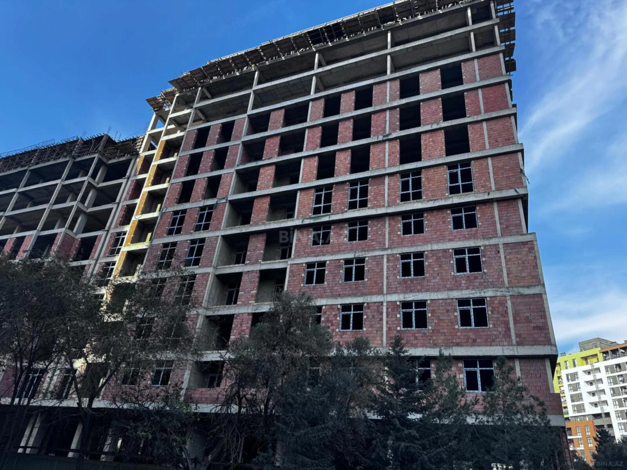 Satılır 3 otaqlı mənzil 157 m²