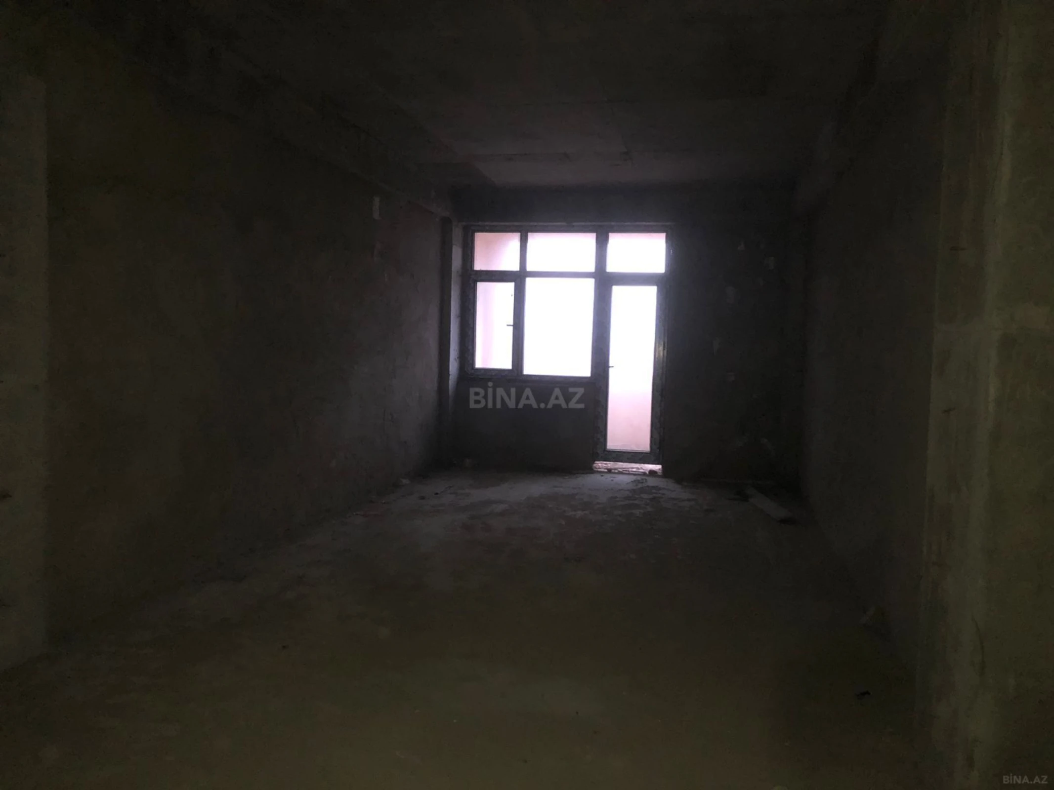 Satılır 3 otaqlı mənzil 157 m²