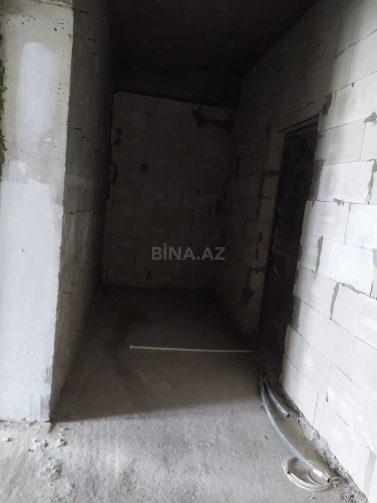 Satılır 3 otaqlı mənzil 157 m²