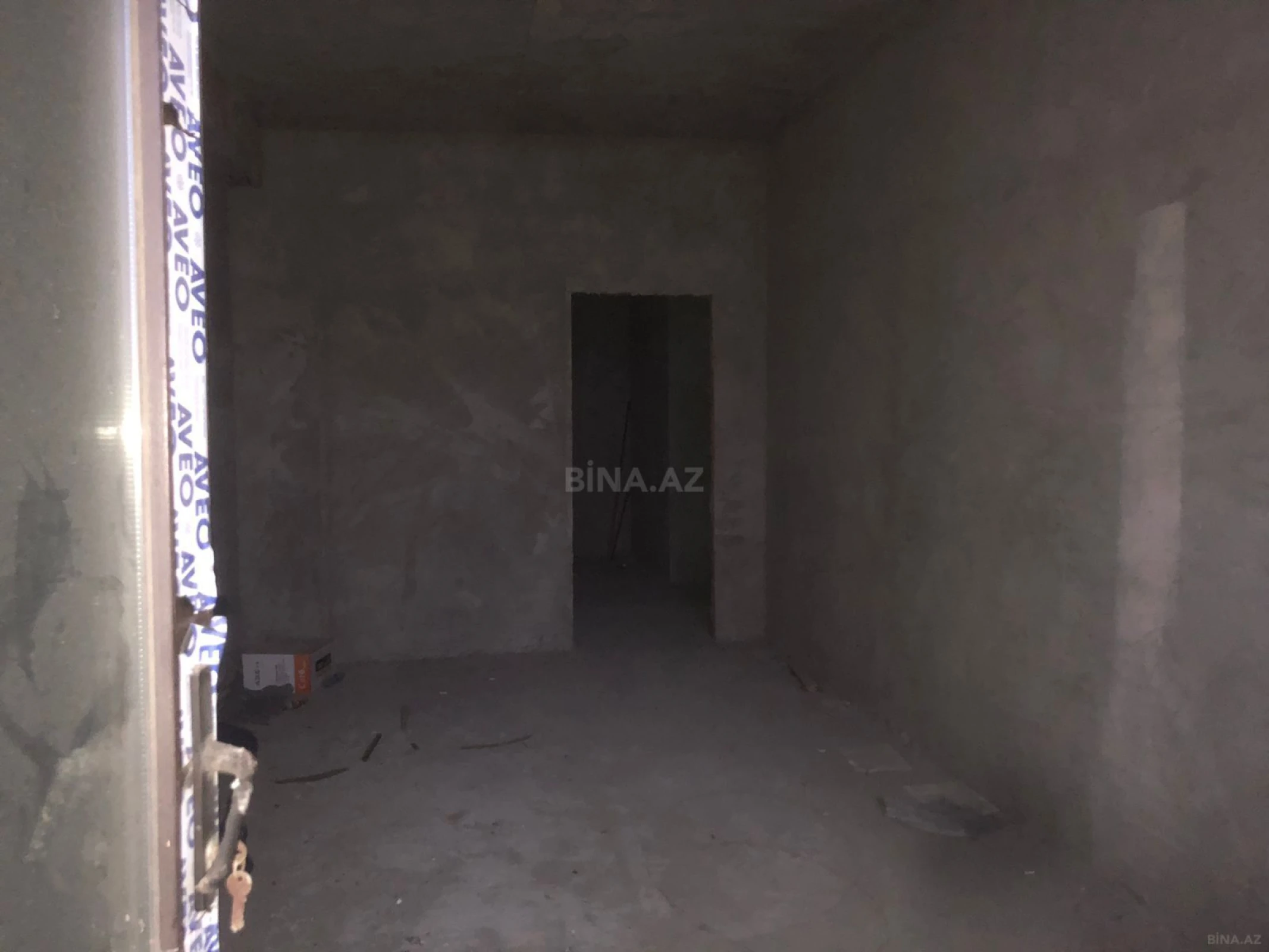 Satılır 3 otaqlı mənzil 157 m²
