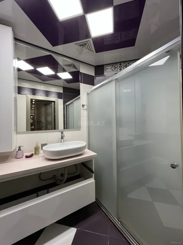 Satılır 2 otaqlı mənzil 68 m²