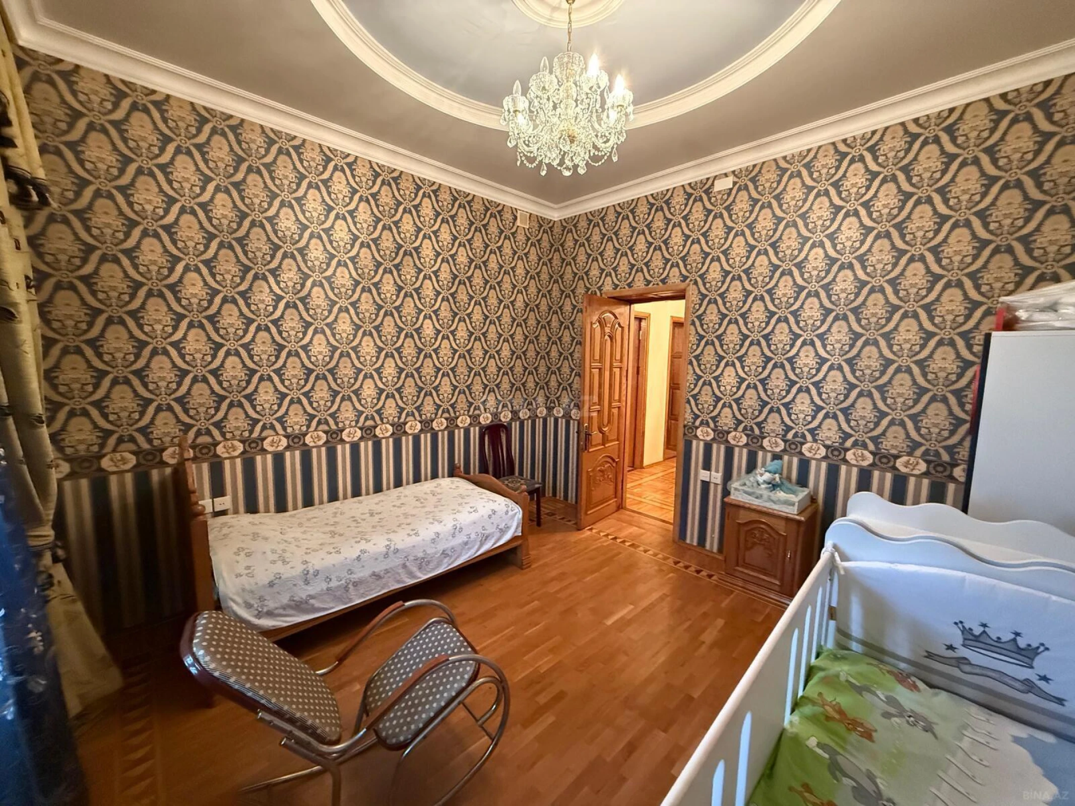 Kirayə verilir 11 otaqlı həyət evi 730 m²