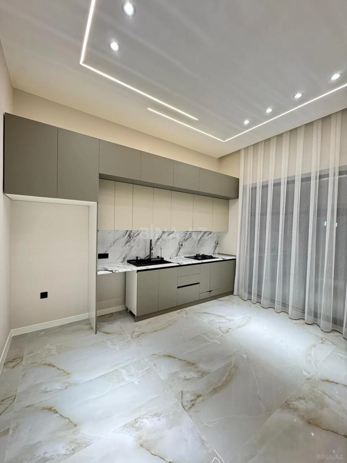 Satılır 4 otaqlı həyət evi 170 m²