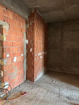 Satılır 1 otaqlı mənzil 71.5 m²