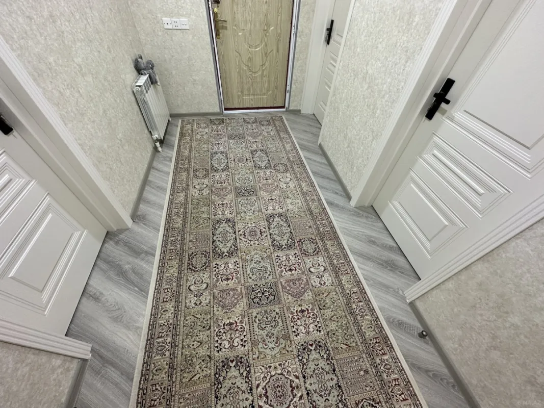 Satılır 5 otaqlı həyət evi 180 m²