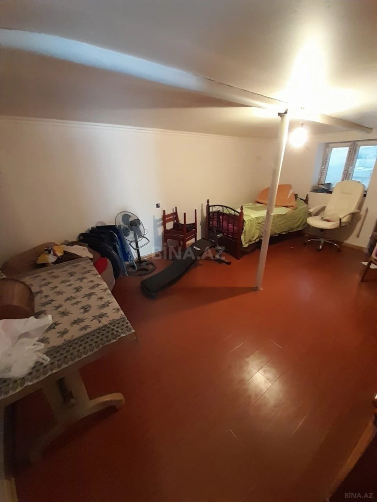 Satılır 5 otaqlı həyət evi 180 m²