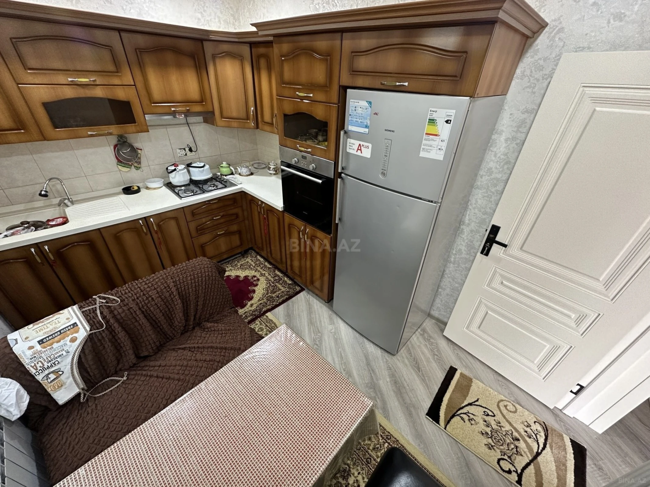 Satılır 5 otaqlı həyət evi 180 m²