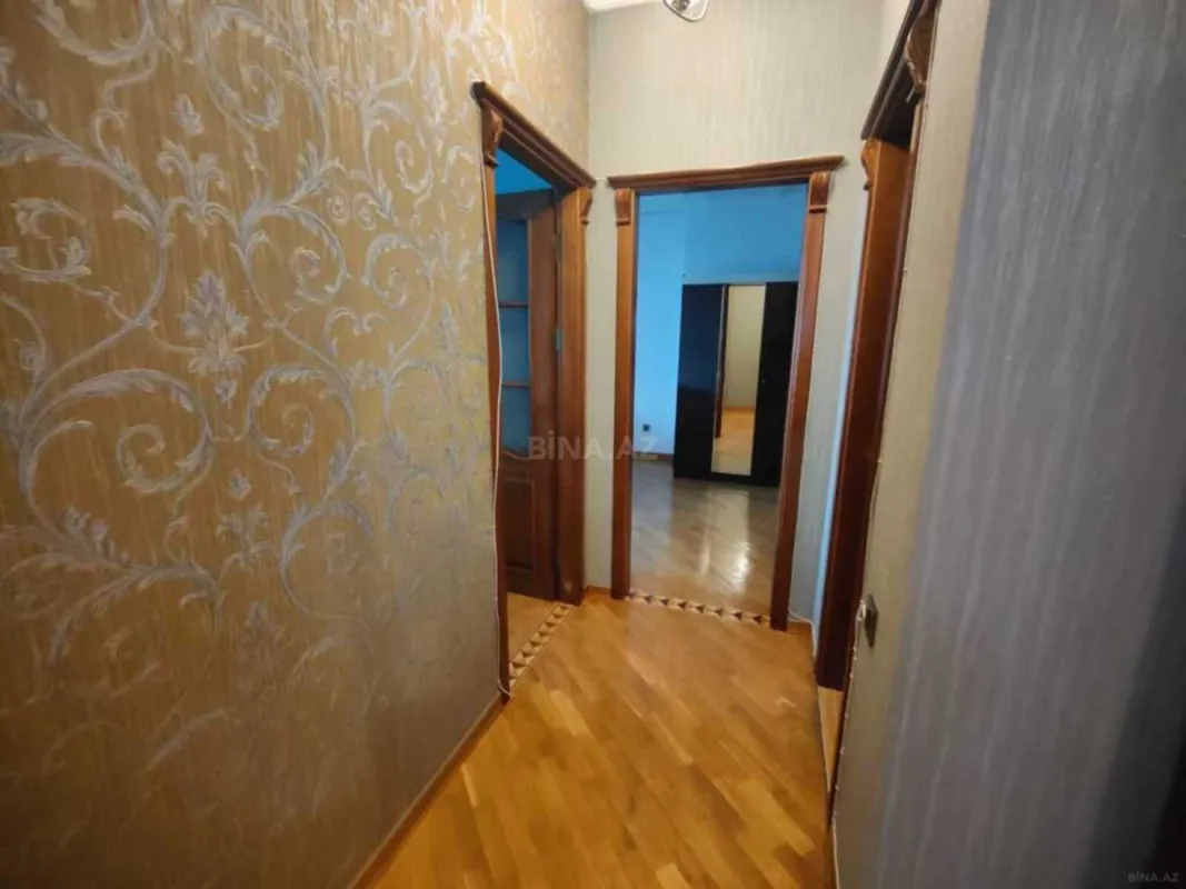 Kirayə verilir 4 otaqlı mənzil 200 m²