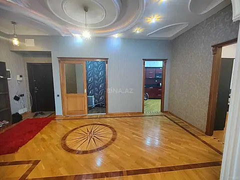 Kirayə verilir 4 otaqlı mənzil 200 m²