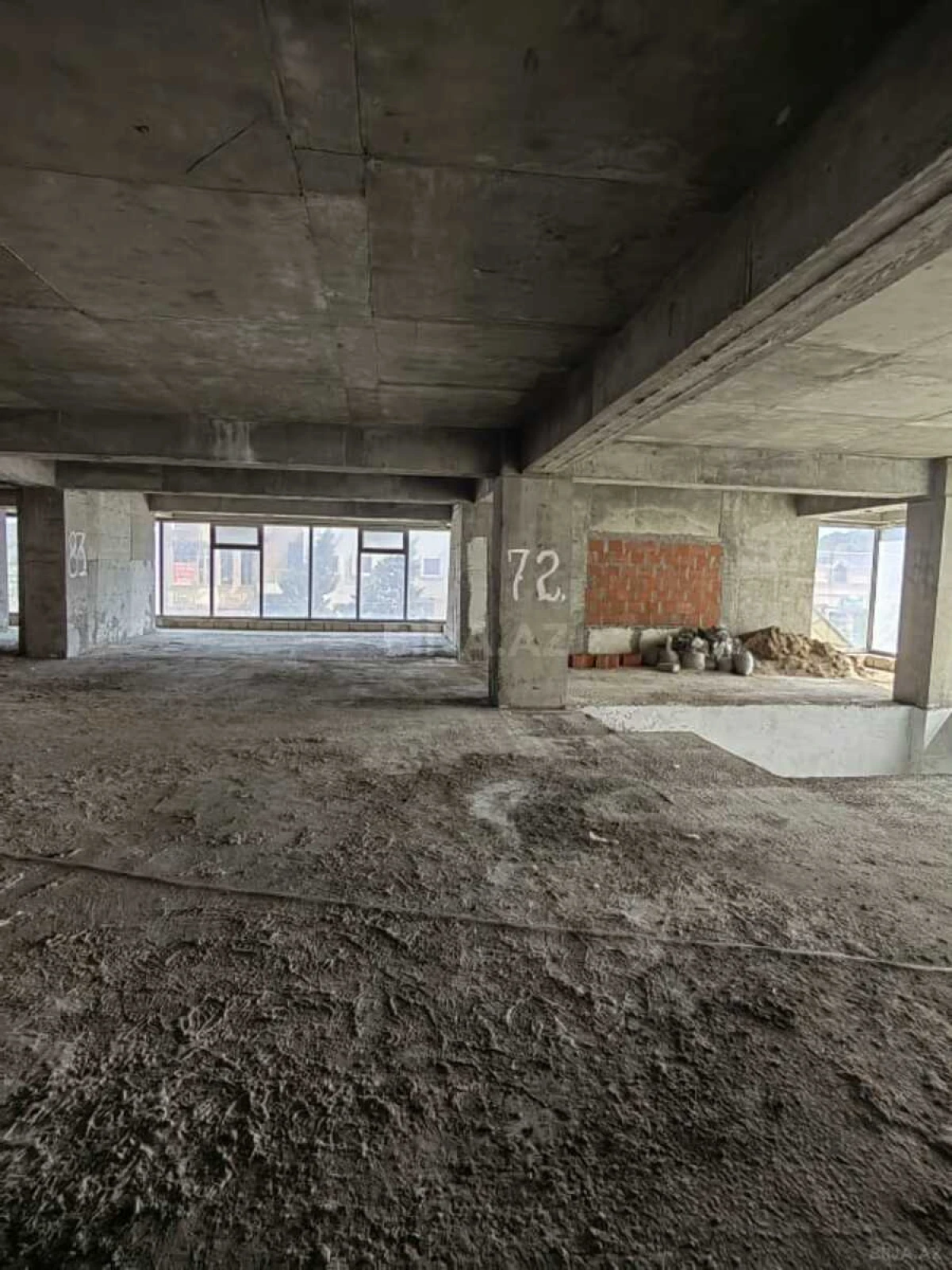 Kirayə verilir obyekt 388 m²