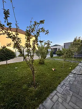 Kirayə verilir 5 otaqlı həyət evi 400 m²