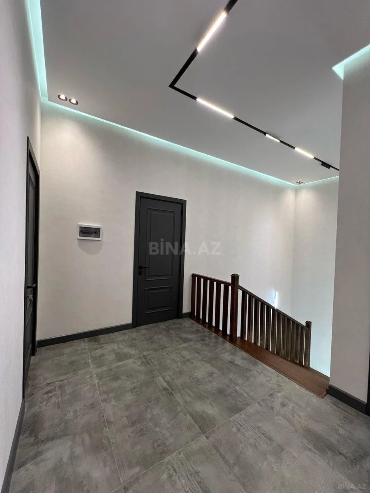 Kirayə verilir 5 otaqlı həyət evi 380 m²
