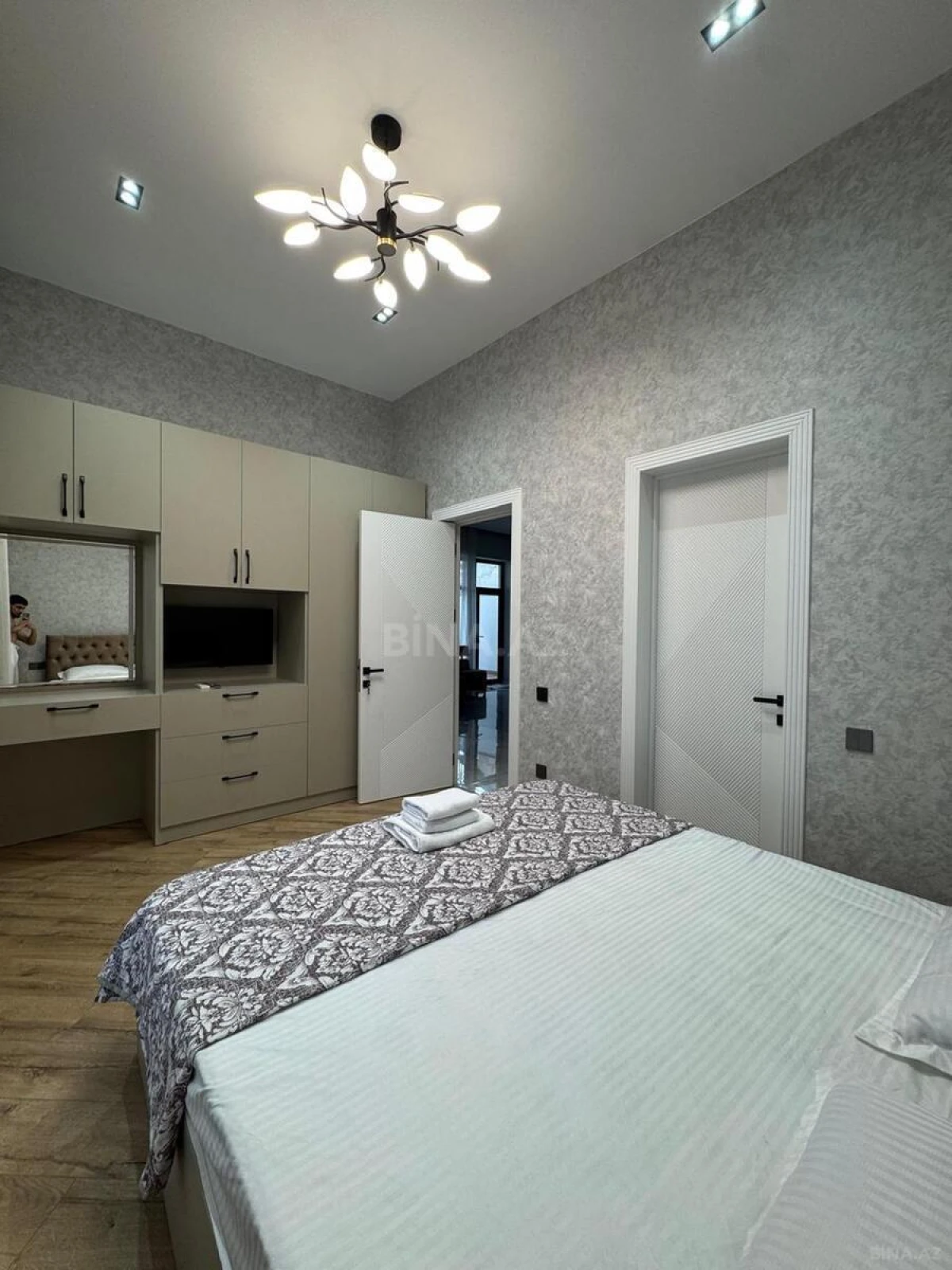 Kirayə verilir 4 otaqlı həyət evi 180 m²