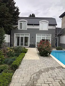 Kirayə verilir 4 otaqlı həyət evi 280 m²