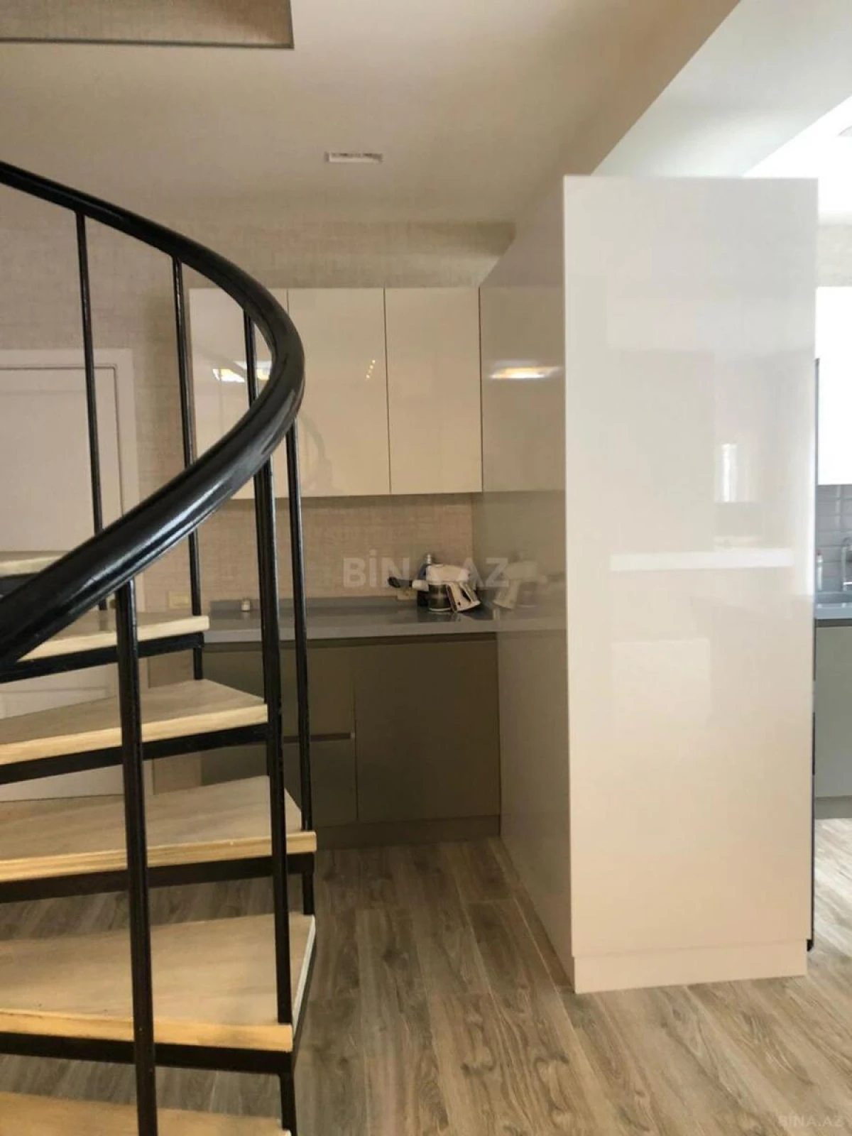 Kirayə verilir 4 otaqlı həyət evi 280 m²