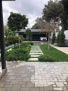 Kirayə verilir 4 otaqlı həyət evi 280 m²