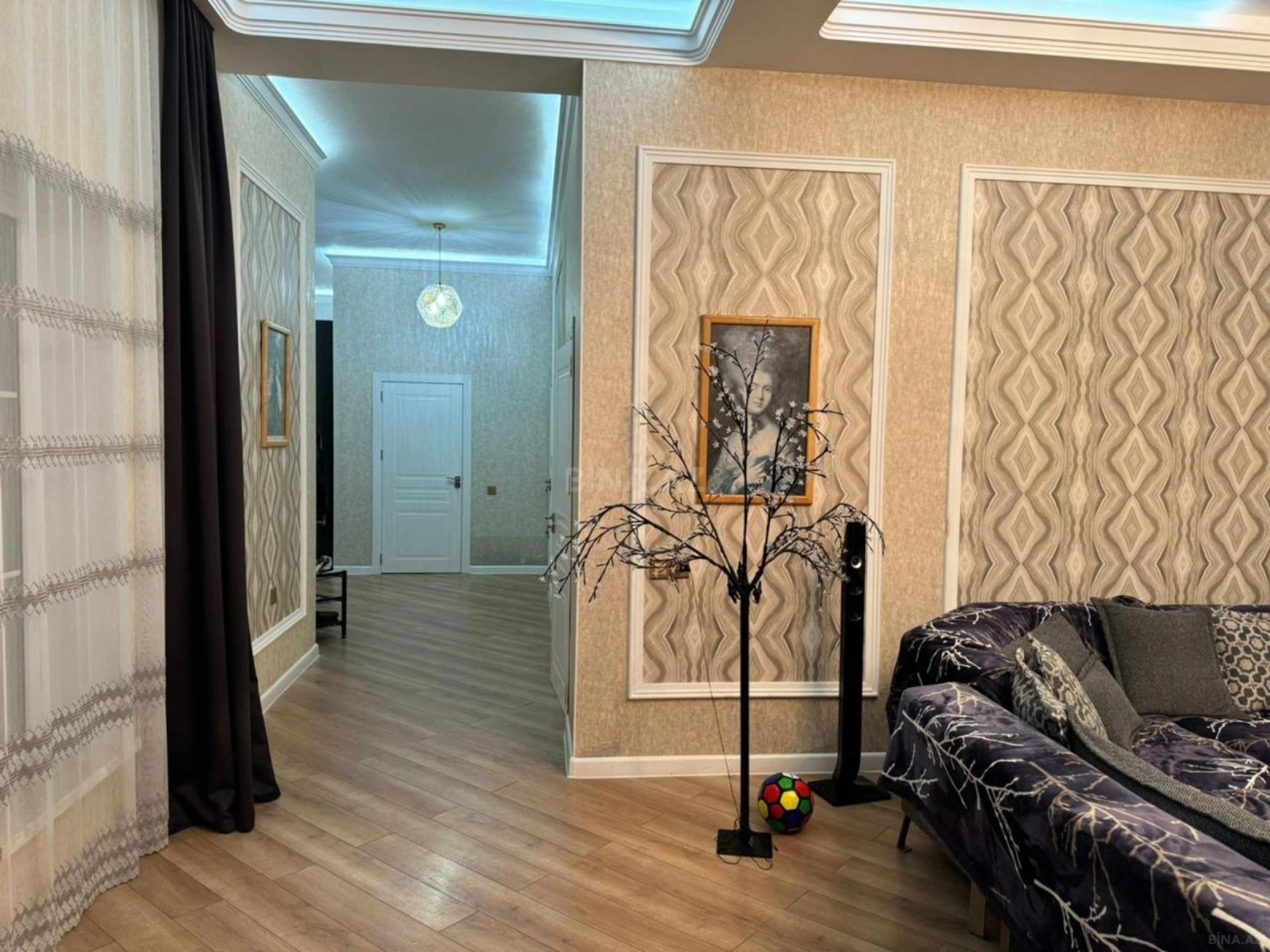 Kirayə verilir 5 otaqlı həyət evi 300 m²