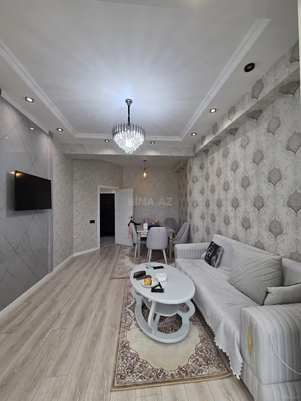 Satılır 2 otaqlı mənzil 71 m²
