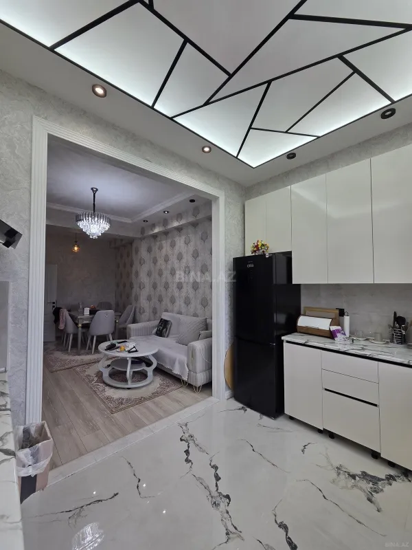 Satılır 2 otaqlı mənzil 71 m²