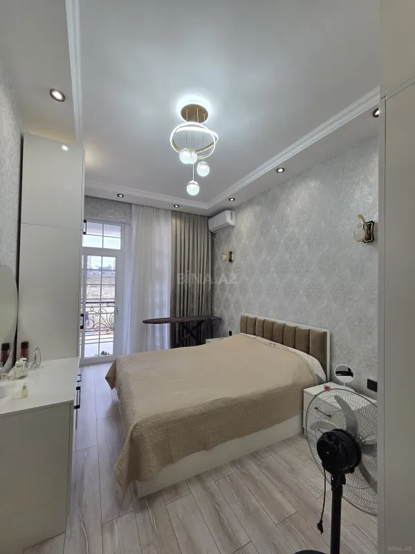 Satılır 2 otaqlı mənzil 71 m²