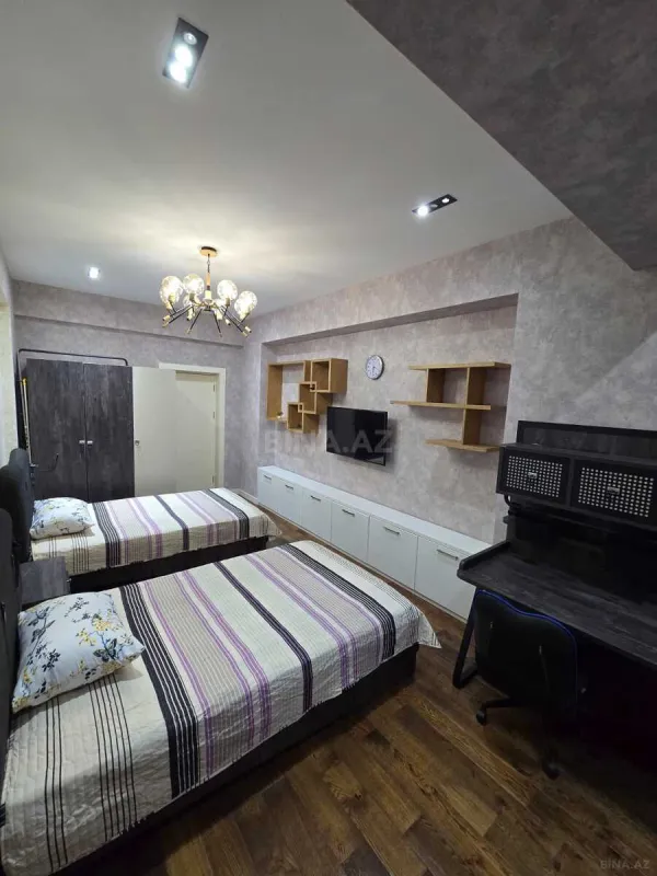 Kirayə verilir 3 otaqlı mənzil 150 m²