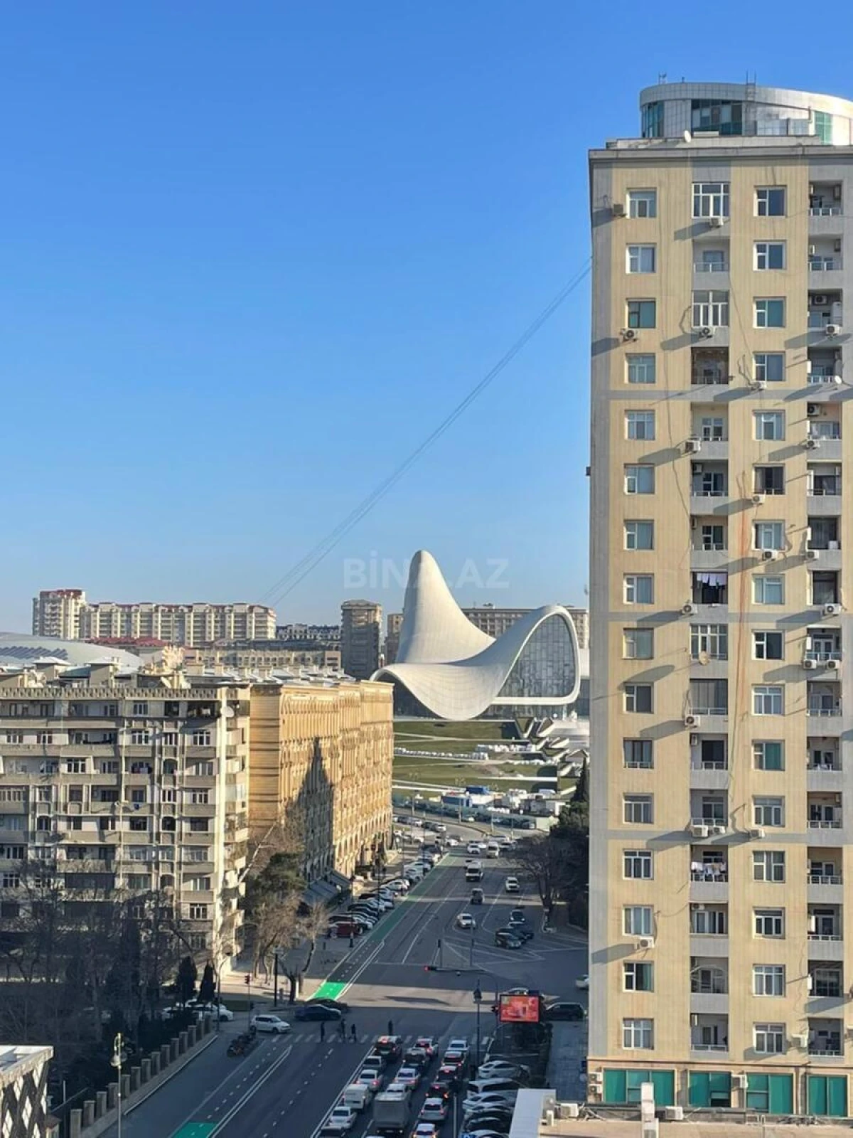 Kirayə verilir 4 otaqlı ofis 245 m²