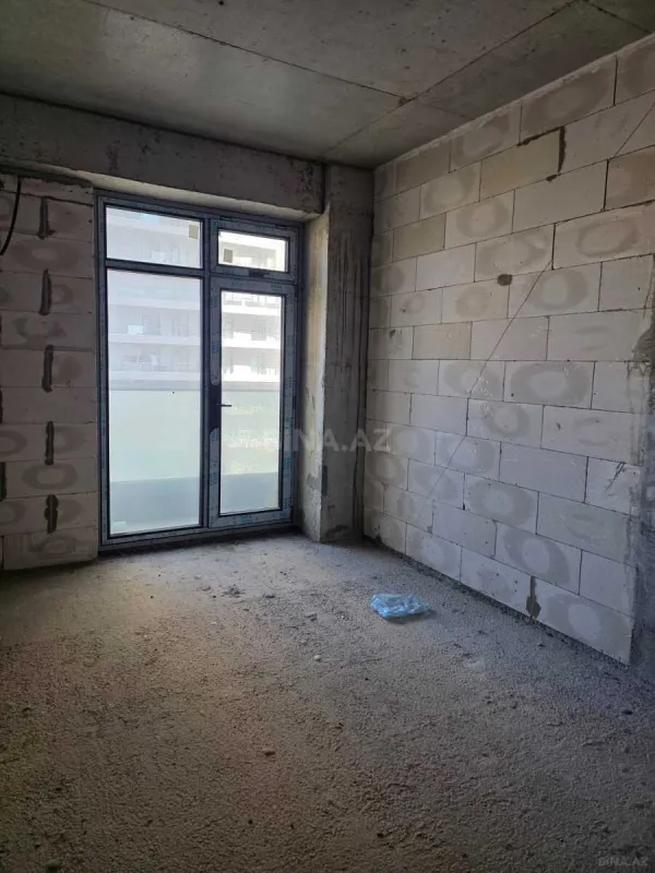 Satılır 3 otaqlı mənzil 148 m²