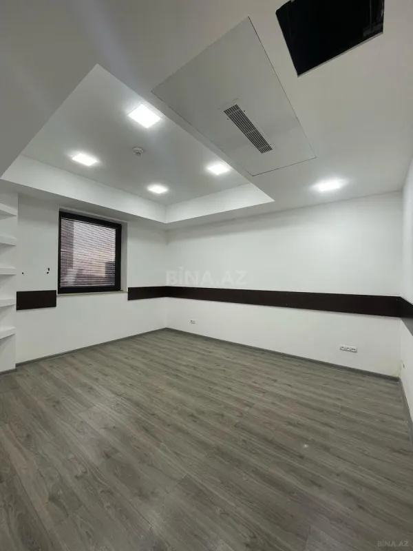 Kirayə verilir 3 otaqlı ofis 125 m²