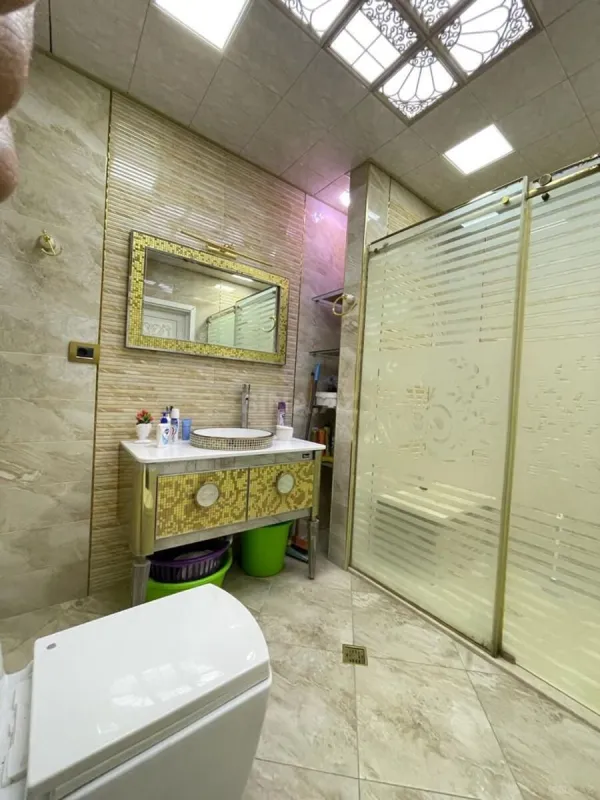 Satılır 2 otaqlı mənzil 110 m²