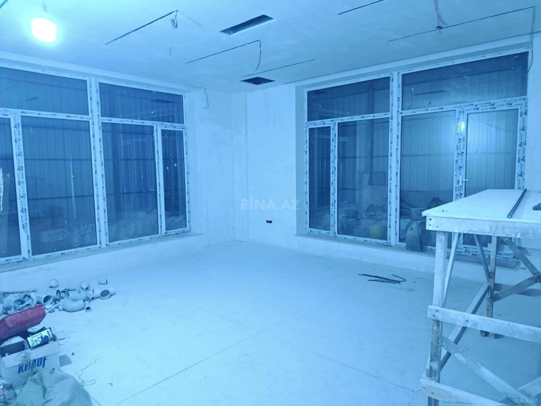 Kirayə verilir 5 otaqlı ofis 200 m²