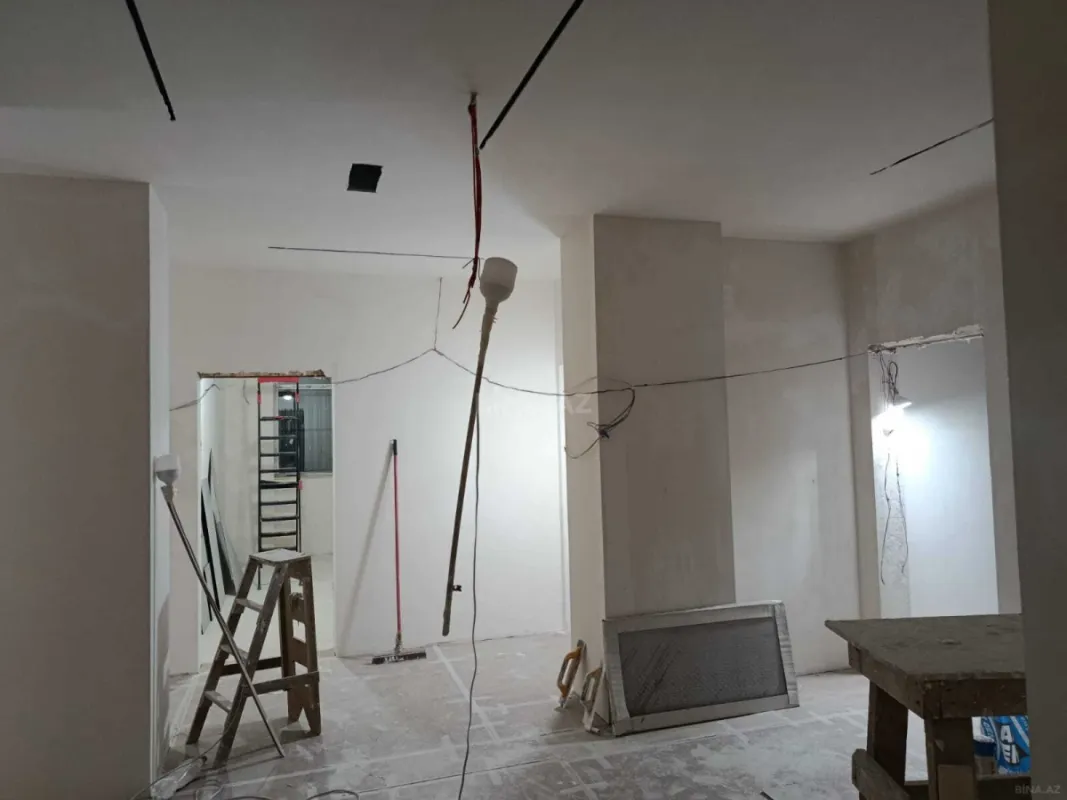 Kirayə verilir 5 otaqlı ofis 200 m²