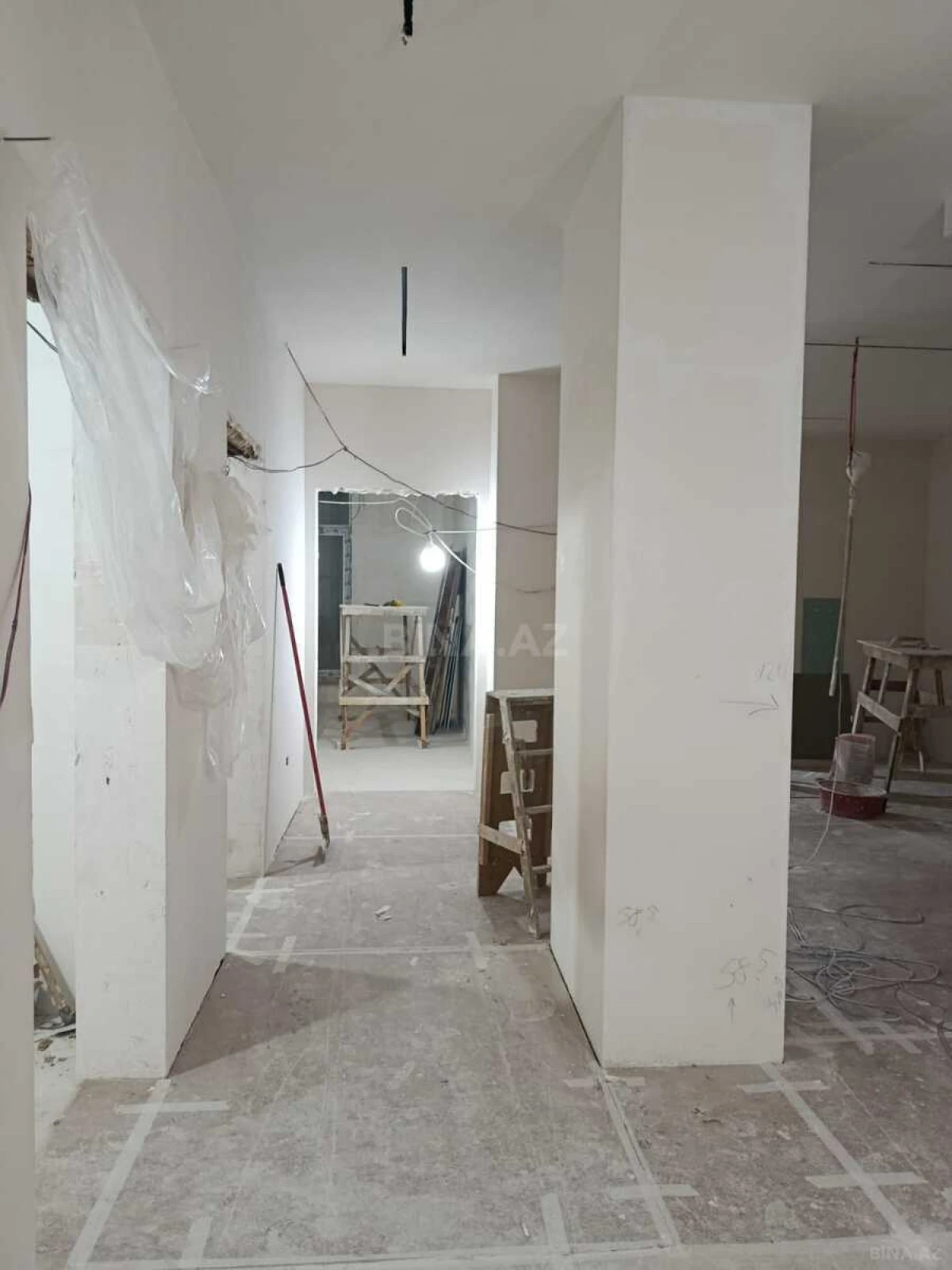 Kirayə verilir 5 otaqlı ofis 200 m²