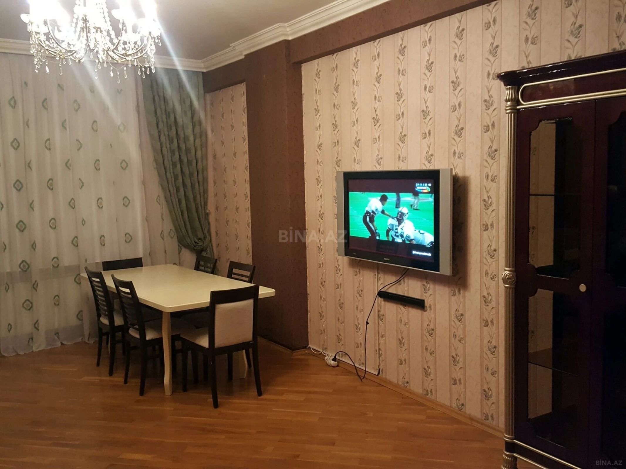 Kirayə verilir 2 otaqlı mənzil 92 m²