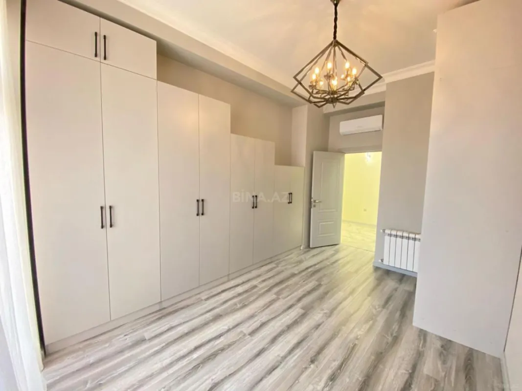 Kirayə verilir 3 otaqlı mənzil 127 m²