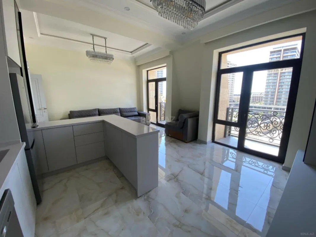 Kirayə verilir 3 otaqlı mənzil 127 m²