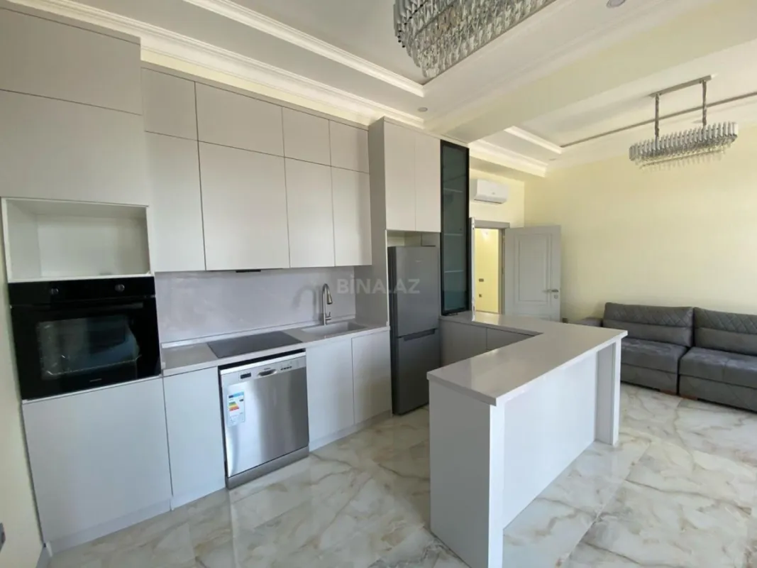 Kirayə verilir 3 otaqlı mənzil 127 m²