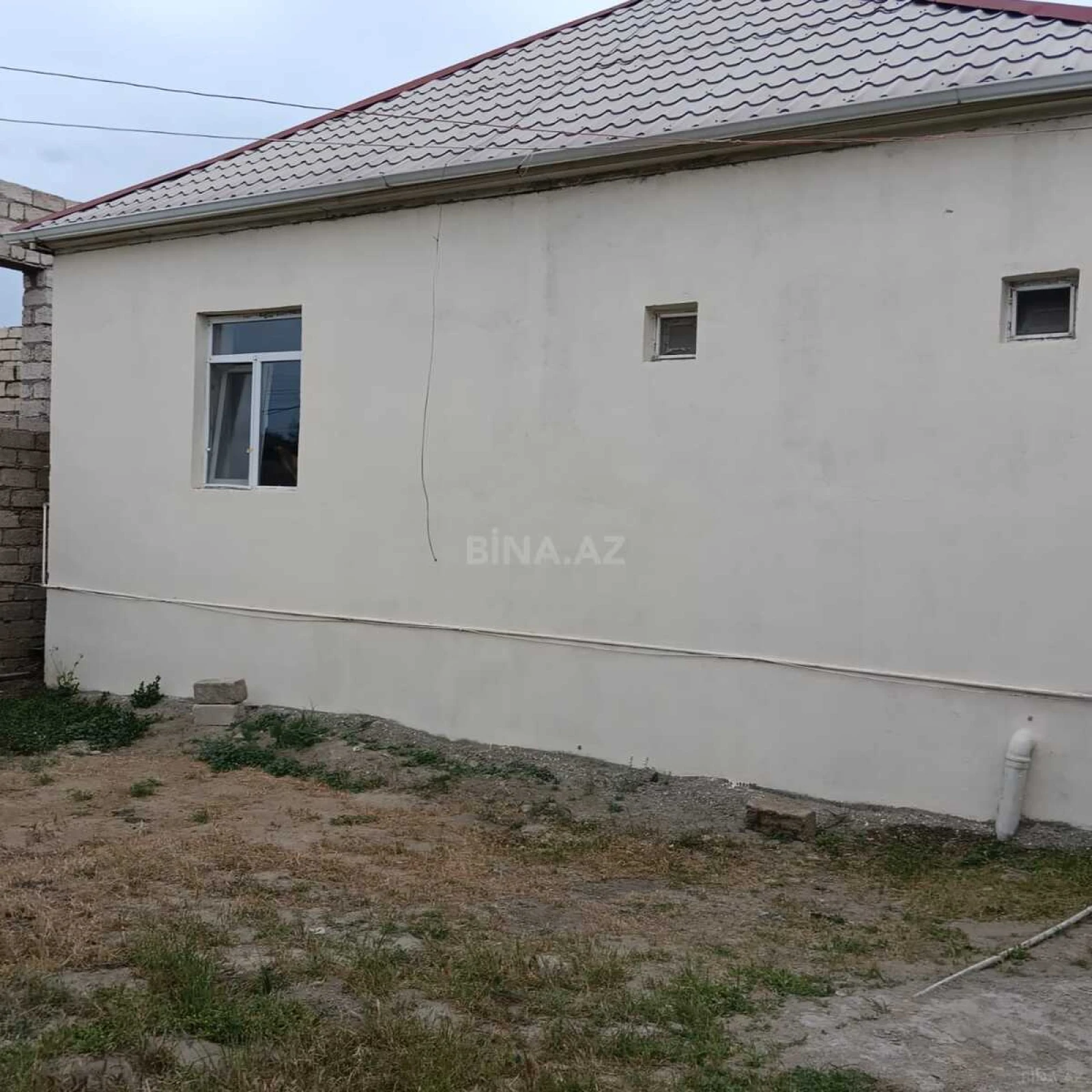 Satılır 3 otaqlı həyət evi 100 m²