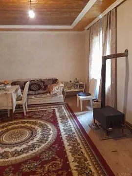 Satılır 3 otaqlı həyət evi 100 m²