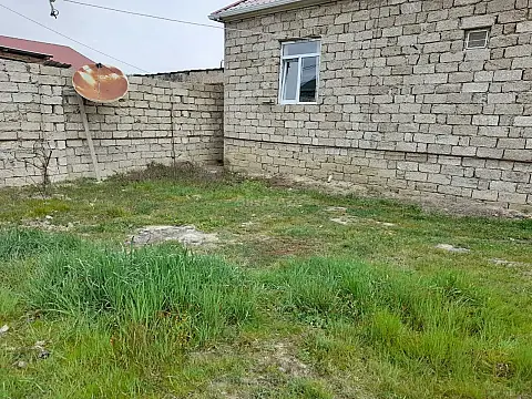 Satılır 3 otaqlı həyət evi 100 m²
