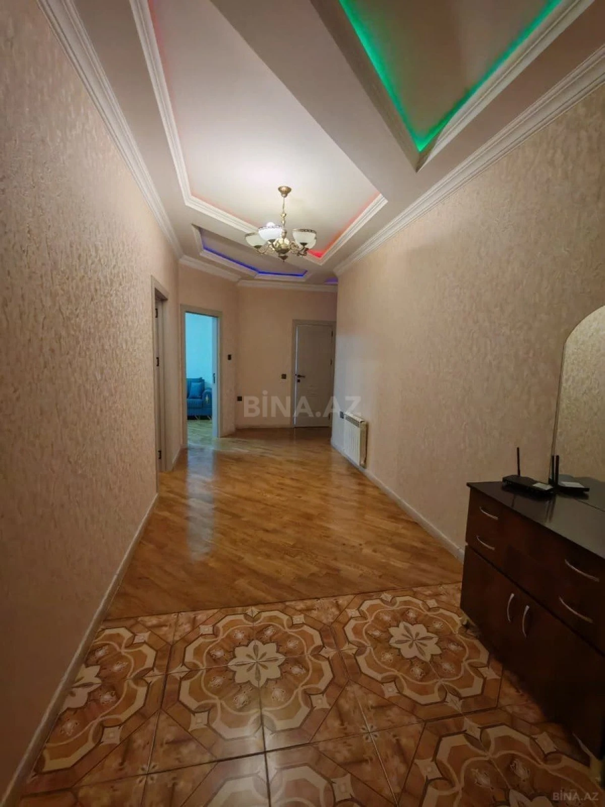 Kirayə verilir 3 otaqlı mənzil 100 m²