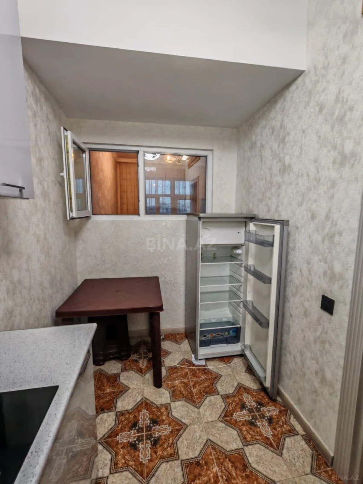 Kirayə verilir 3 otaqlı mənzil 100 m²