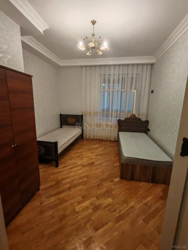 Kirayə verilir 3 otaqlı mənzil 100 m²