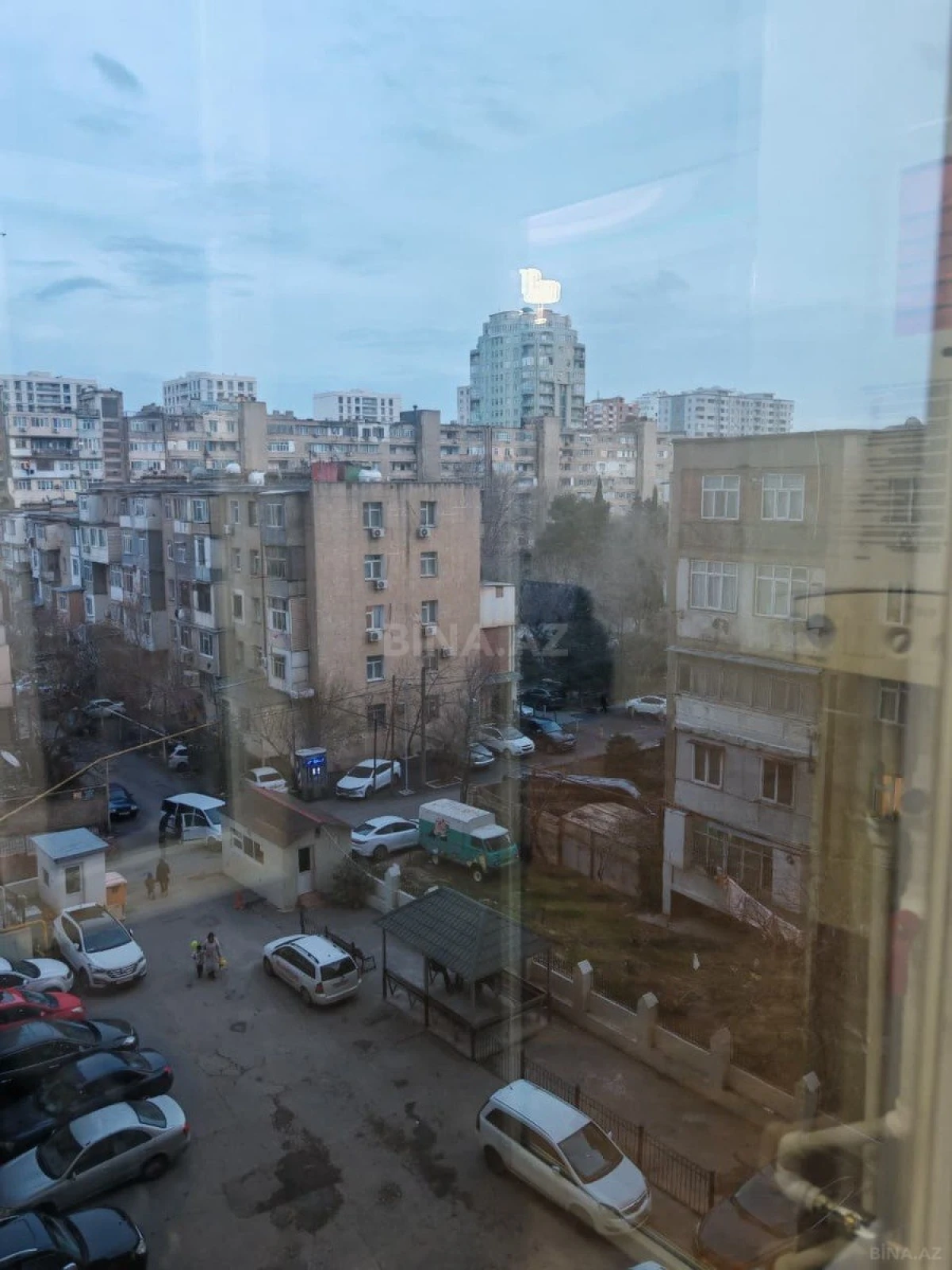 Kirayə verilir 3 otaqlı mənzil 100 m²